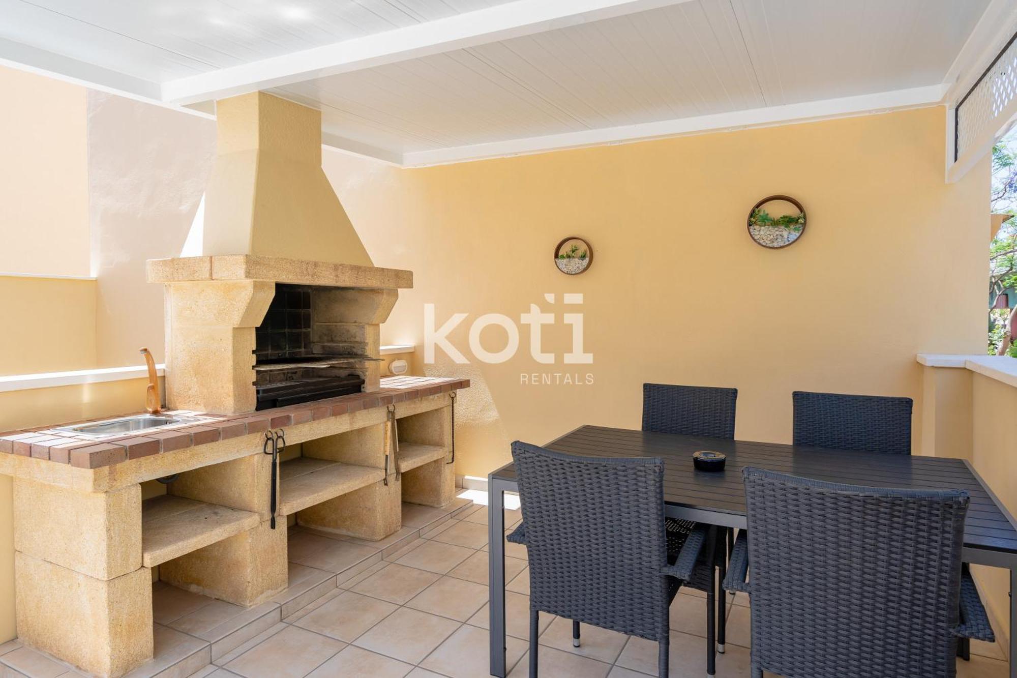 Koti Rentals - Casita Rosario Pino Rooftop Y Bbq Фуэнхирола Экстерьер фото