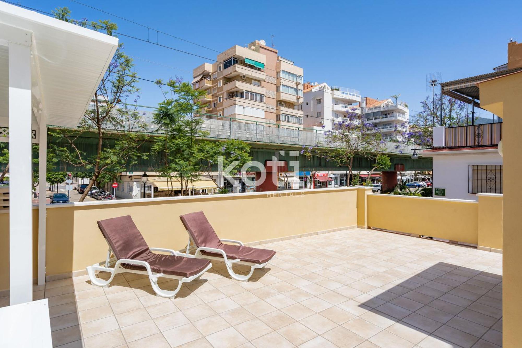 Koti Rentals - Casita Rosario Pino Rooftop Y Bbq Фуэнхирола Экстерьер фото